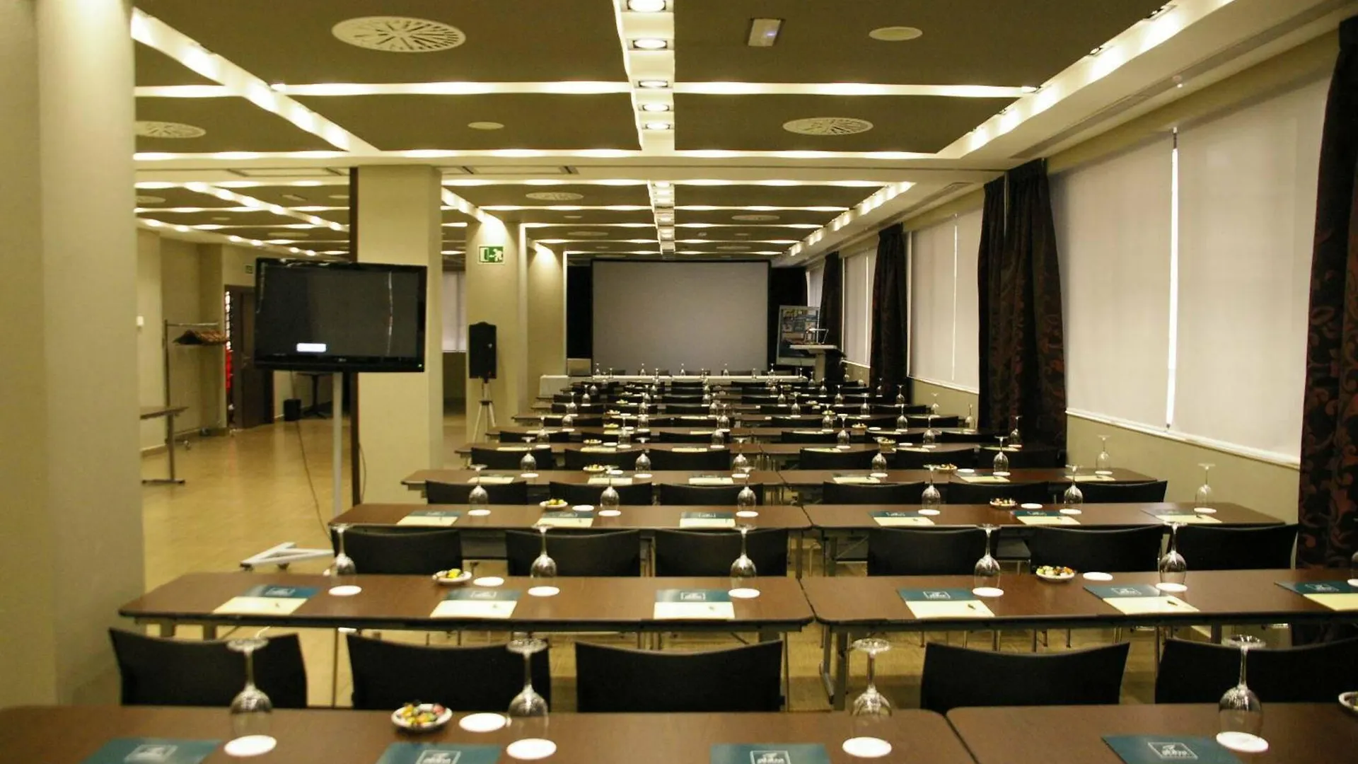 ****  Hotel Tent Granada Spain